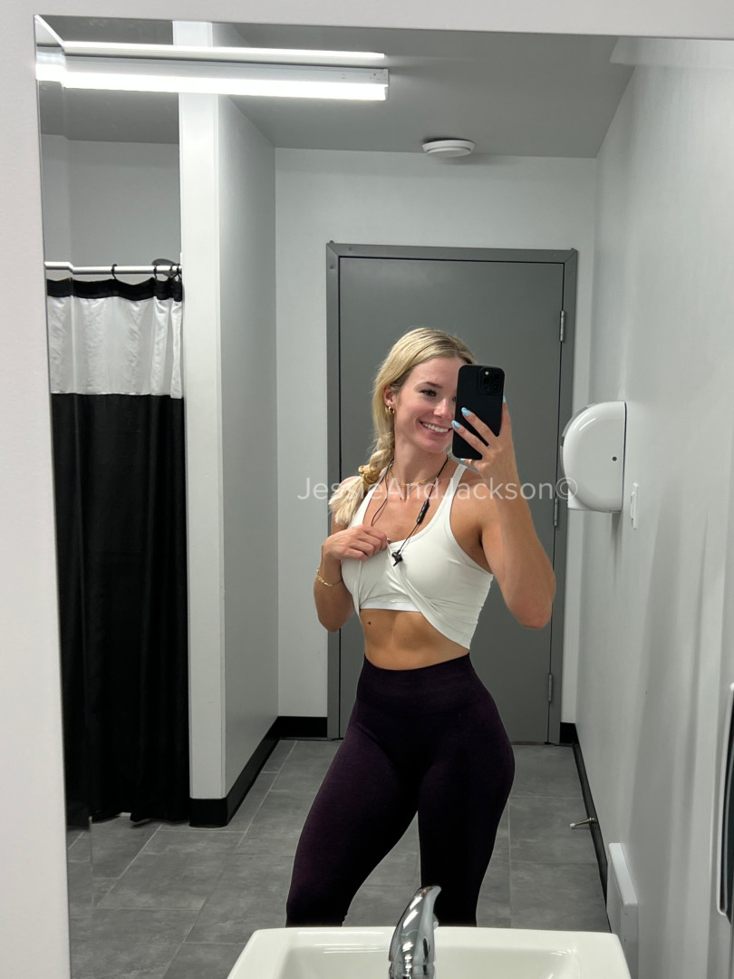 Photo by jessieandjackson published on October 14,2023 18:12:02 - BestThots