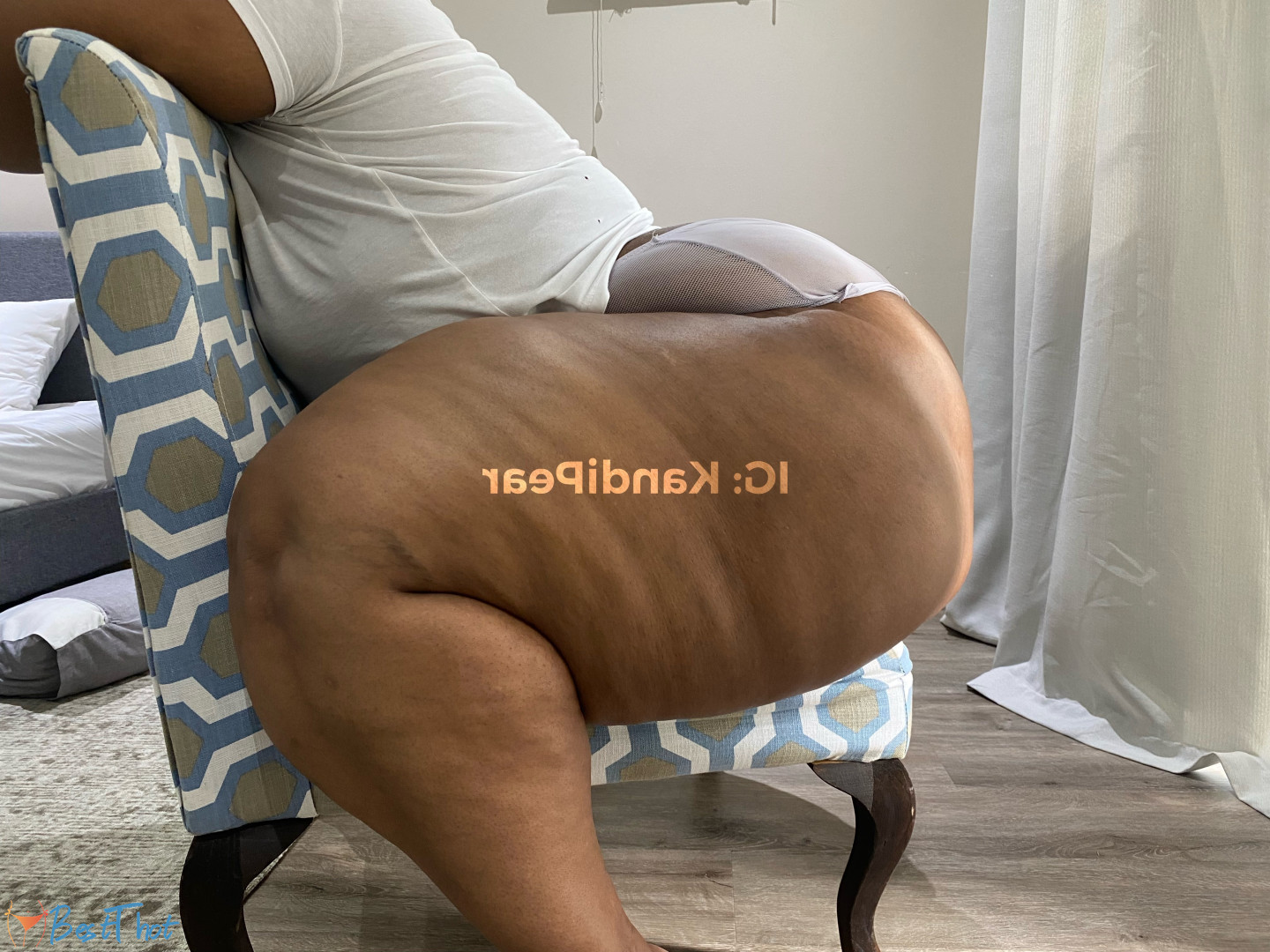 mzkandipear #9539494