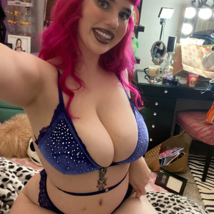 nikkimichay #7786571