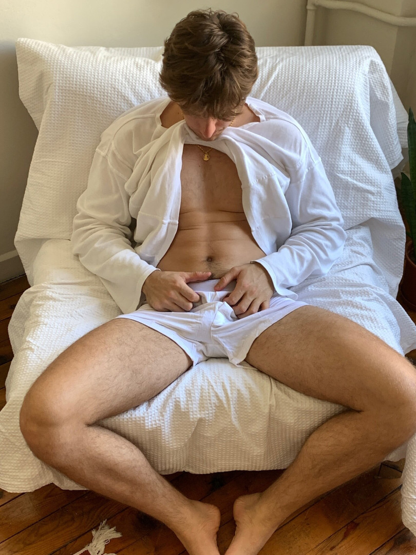 Photo by uronlyhotguy published on July 1,2023 16:22:04 - BestThots