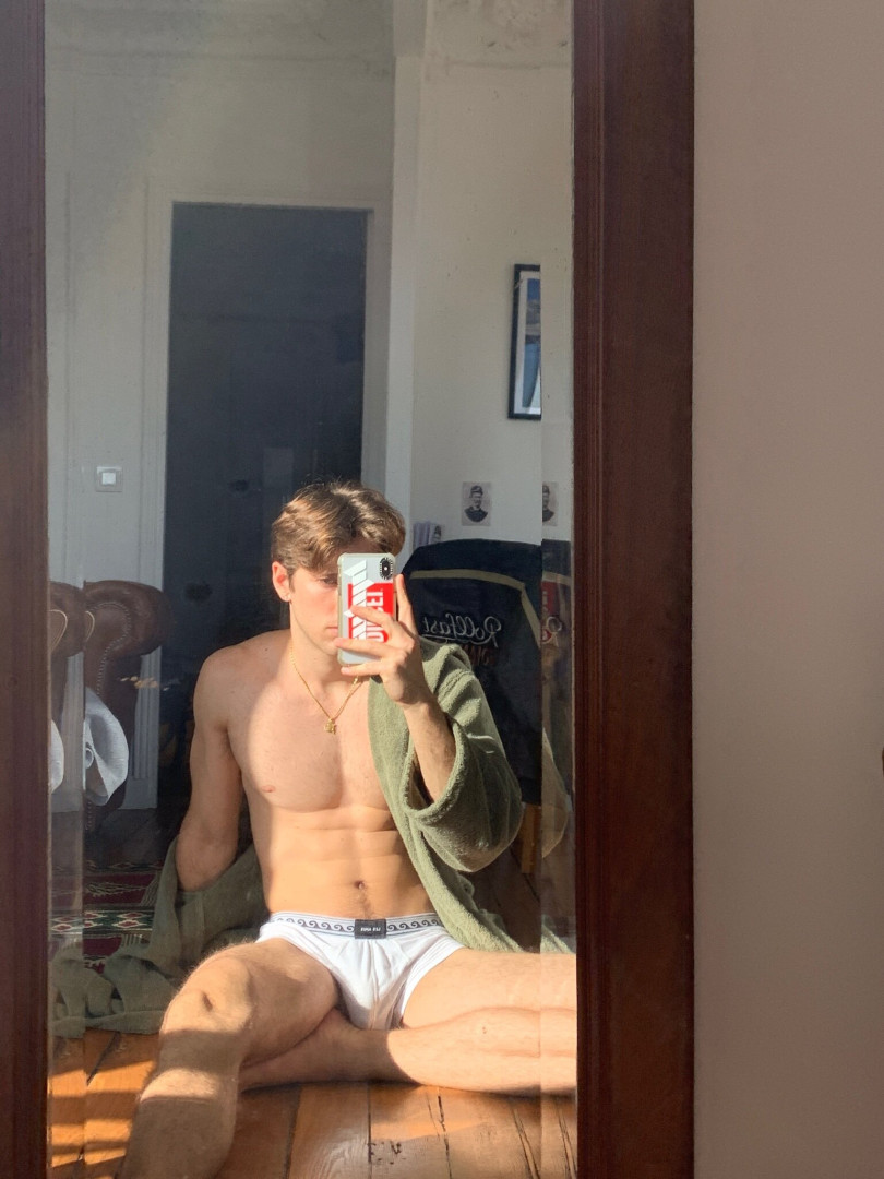 Photo by uronlyhotguy published on July 1,2023 16:22:14 - BestThots