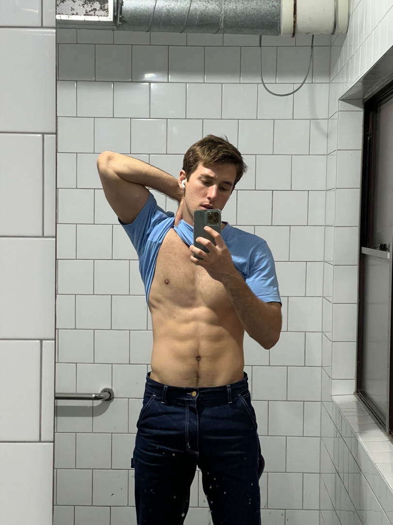 Photo by uronlyhotguy published on July 1,2023 16:22:16 - BestThots