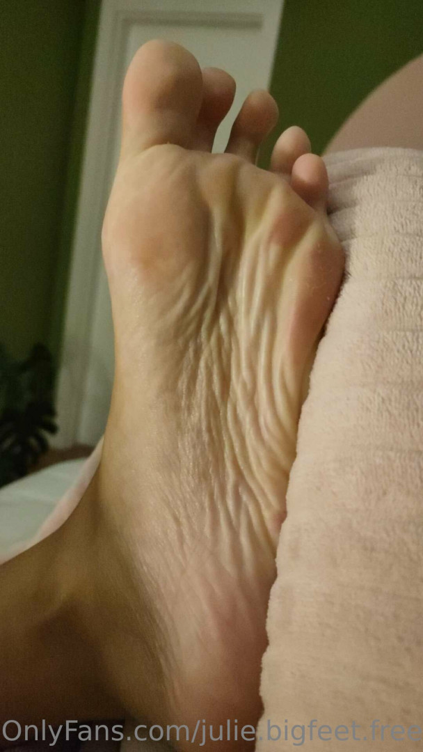 Photo by julie.bigfeet.free published on October 15,2023 07:29:46 - BestThots