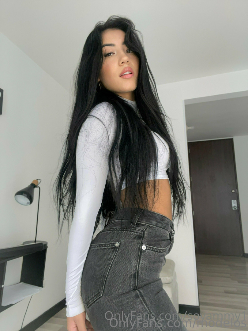 Photo by modelos published on July 25,2023 09:21:53 - BestThots