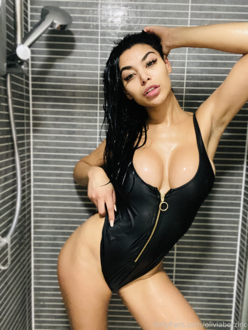 Photo by oliviaberzinc published on October 16,2023 22:28:24 - BestThots
