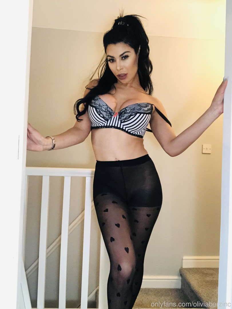 Photo by oliviaberzinc published on October 16,2023 22:53:00 - BestThots
