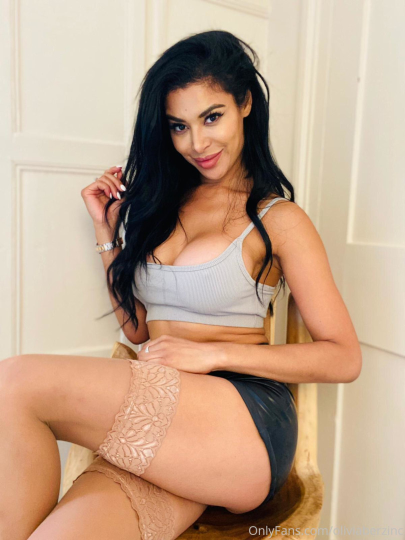 Photo by oliviaberzinc published on October 16,2023 22:58:28 - BestThots