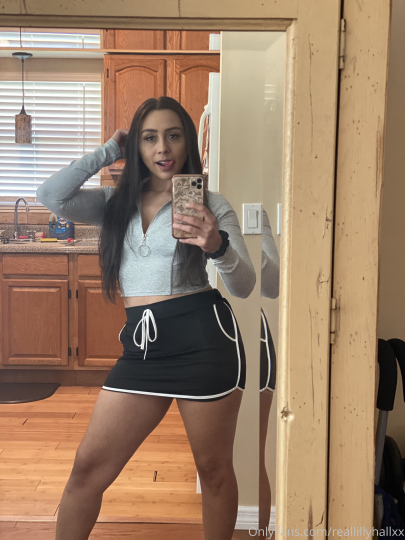 Photo by reallillyhallxx published on August 17,2023 05:47:30 - BestThots