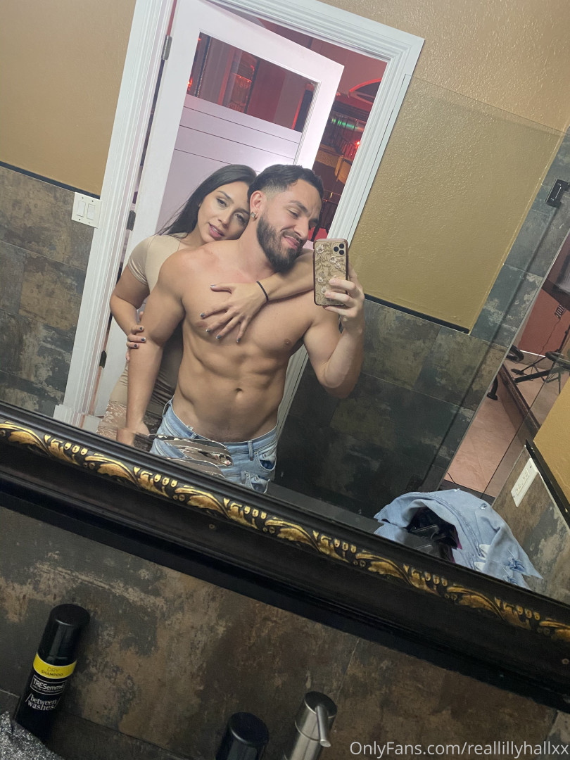 Photo by reallillyhallxx published on August 17,2023 05:50:44 - BestThots