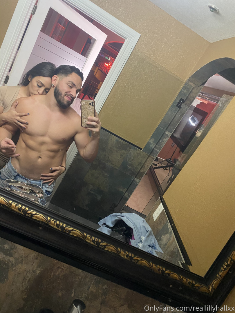 Photo by reallillyhallxx published on August 17,2023 06:09:05 - BestThots