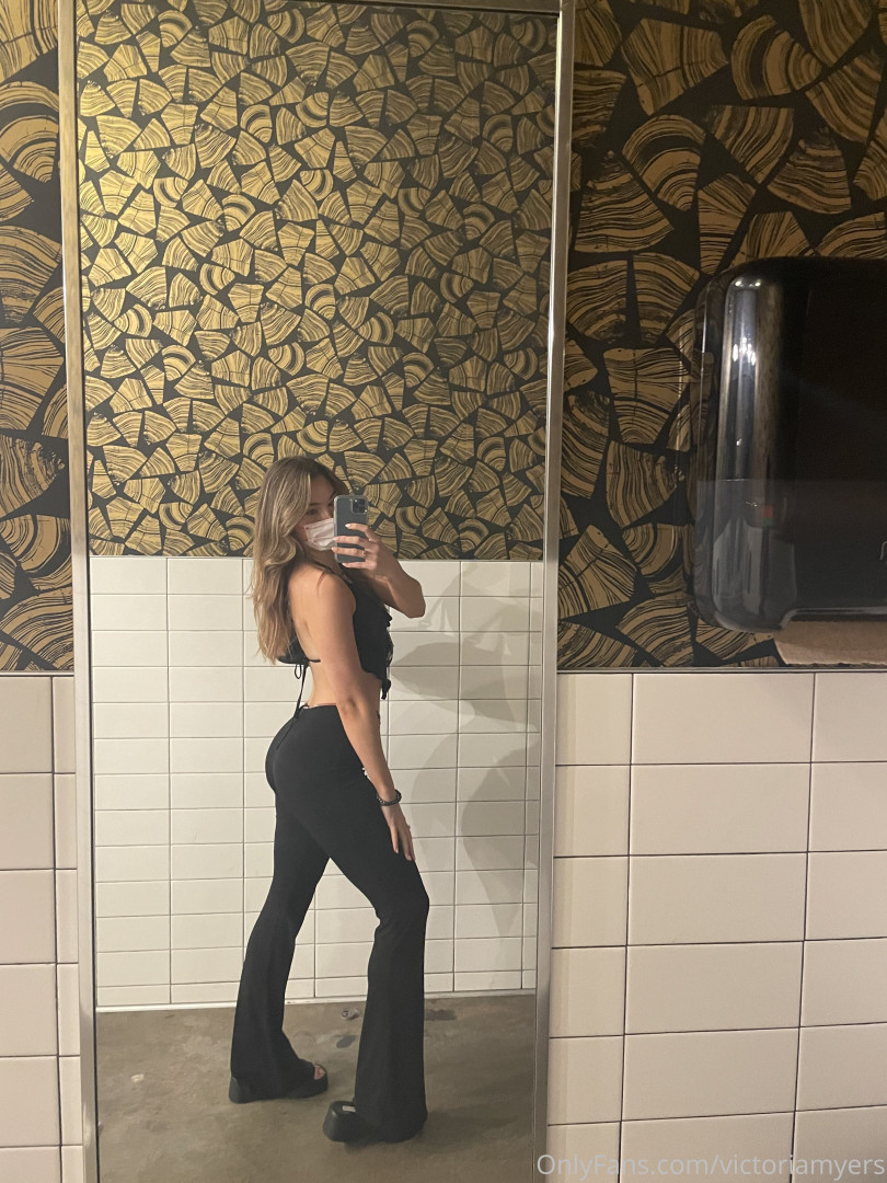 Photo by victoriamyers published on July 1,2023 06:58:53 - BestThots