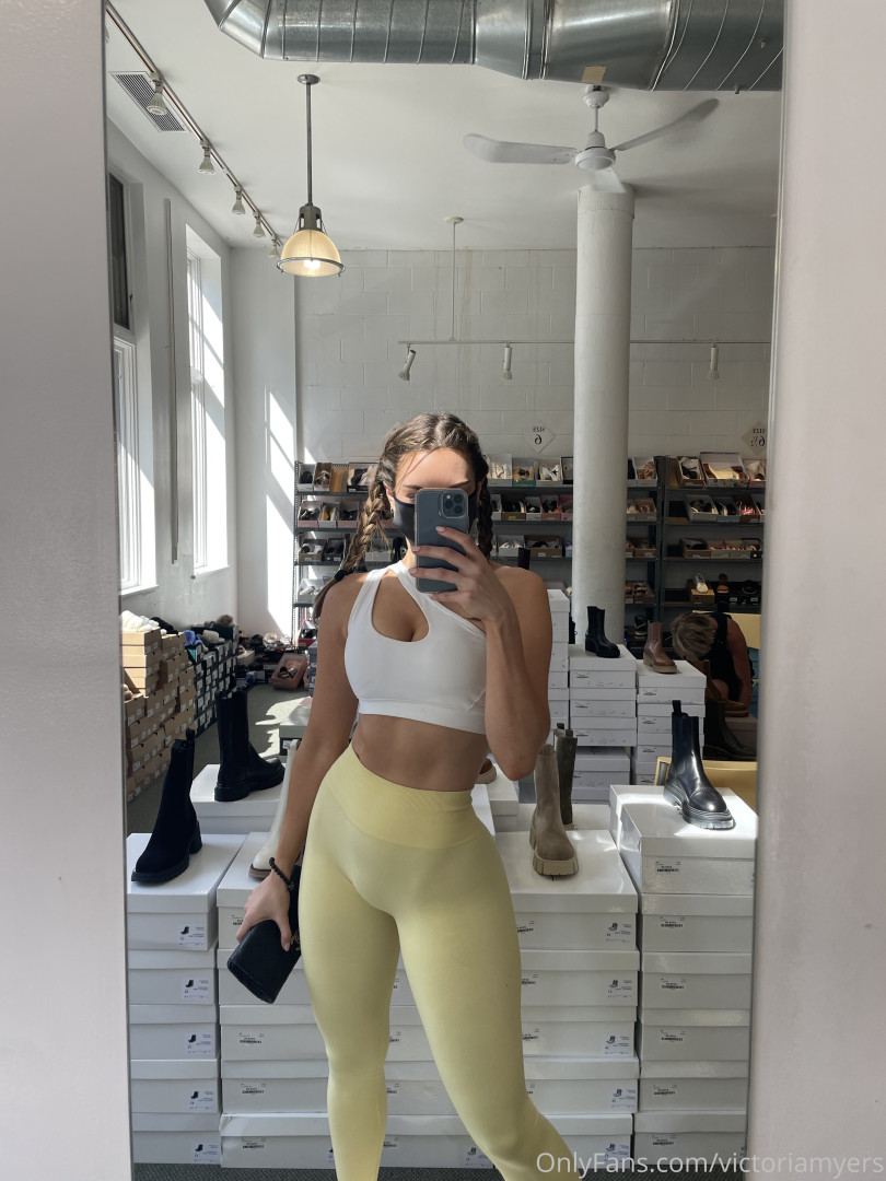 Photo by victoriamyers published on July 1,2023 07:08:25 - BestThots