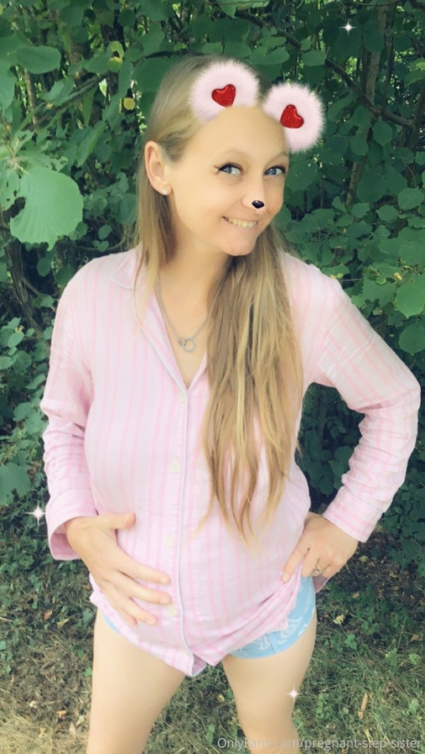 Photo by pregnant-step-sister published on June 25,2023 16:06:00 - BestThots