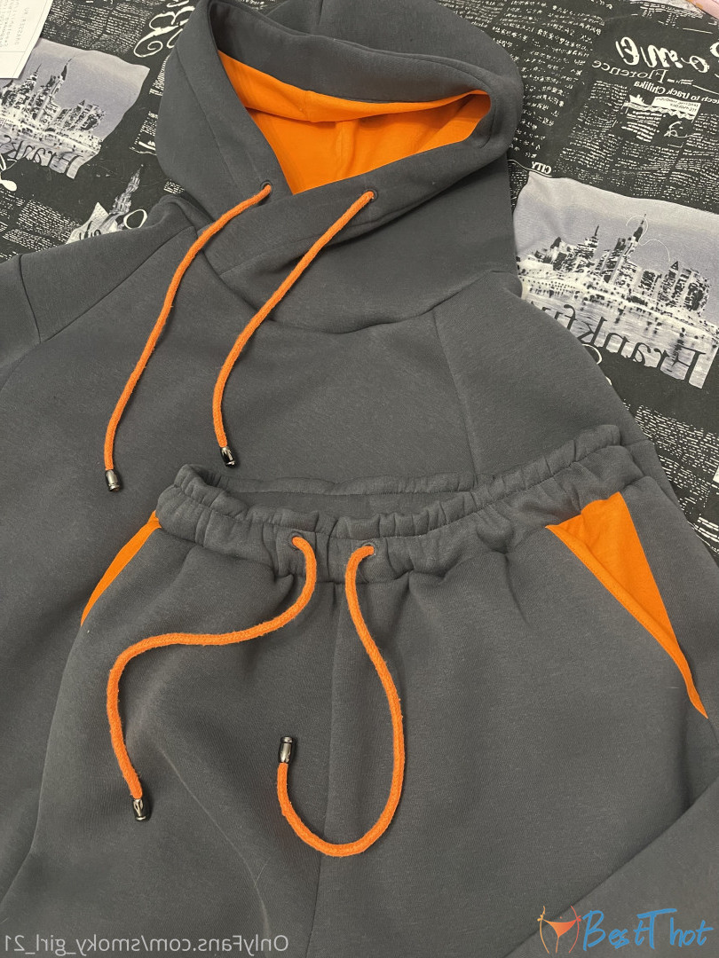 Photo by smoky_girl_21 published on December 12,2024 09:41:43 - BestThots