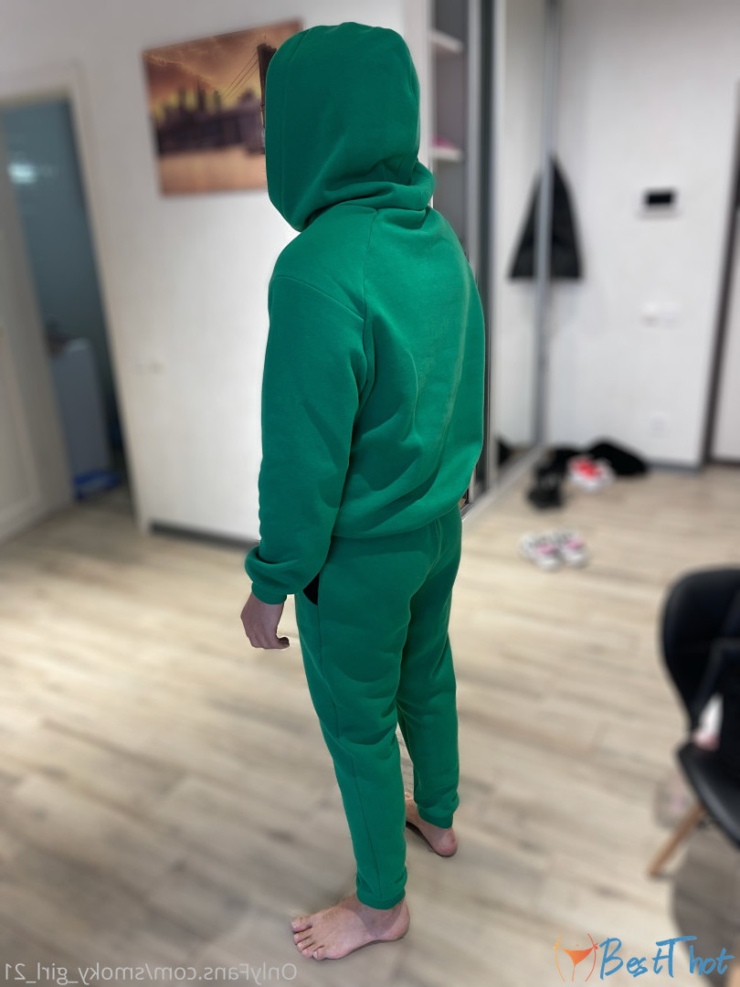 Photo by smoky_girl_21 published on December 12,2024 09:41:47 - BestThots