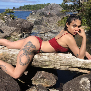 eva_maxim #9275739