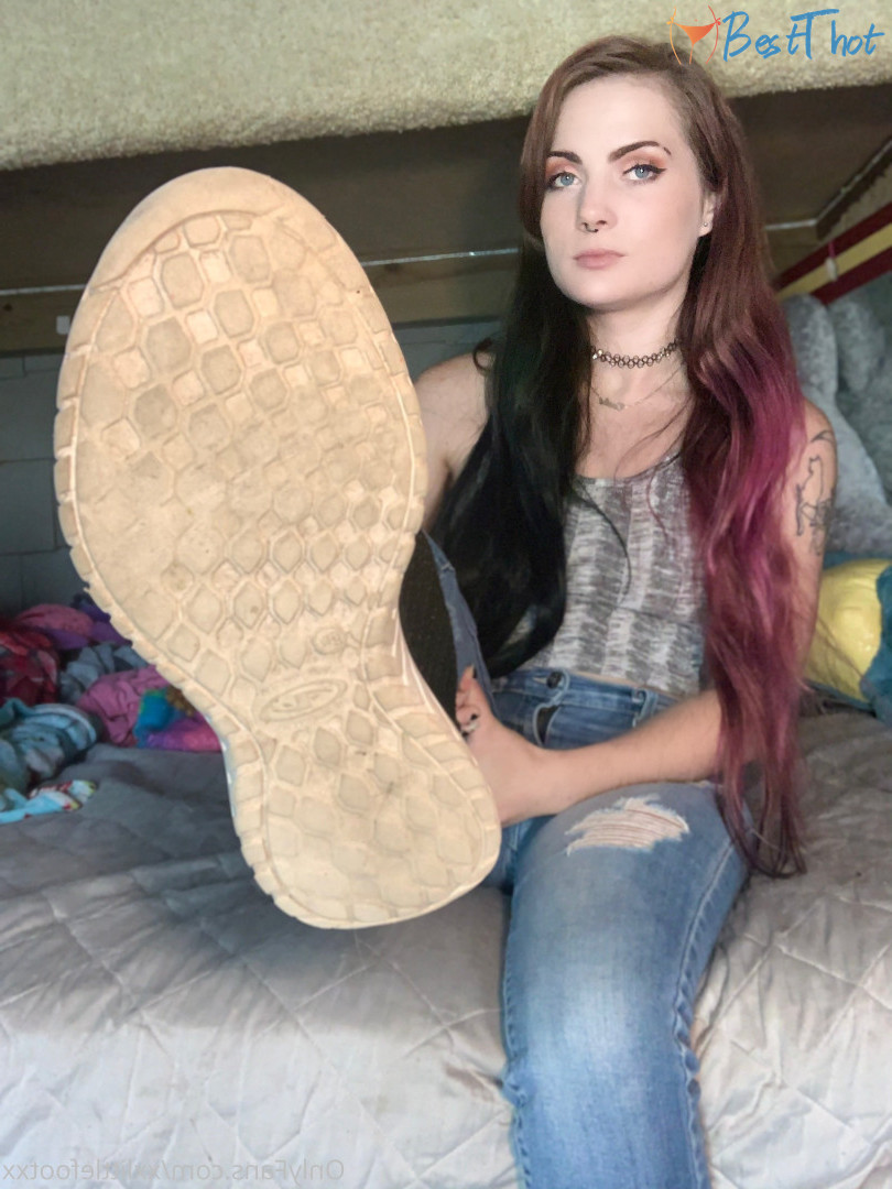 Photo by xxlittlefootxx published on December 20,2024 19:08:38 - BestThots