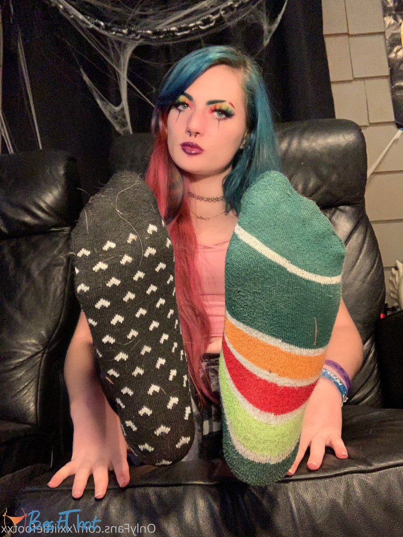 Photo by xxlittlefootxx published on December 20,2024 19:08:55 - BestThots