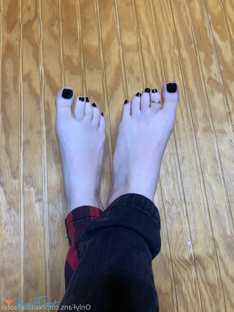 Photo by xxlittlefootxx published on December 20,2024 20:08:34 - BestThots