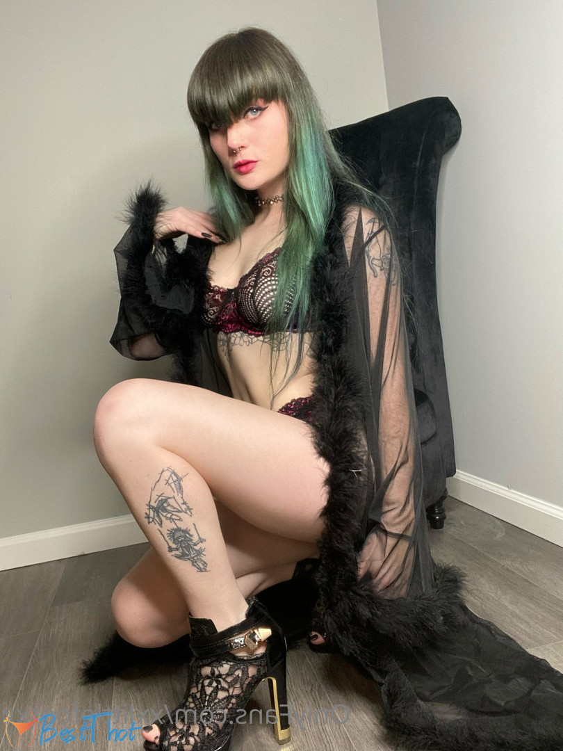 Photo by xxlittlefootxx published on December 20,2024 21:09:01 - BestThots