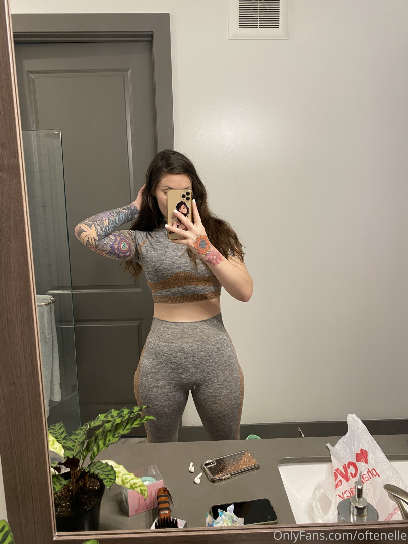 Photo by oftenelle published on July 5,2023 22:35:15 - BestThots