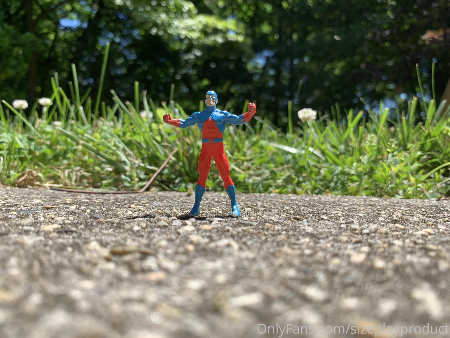 Photo by sizeplayproduct published on May 17,2023 23:10:50 - BestThots
