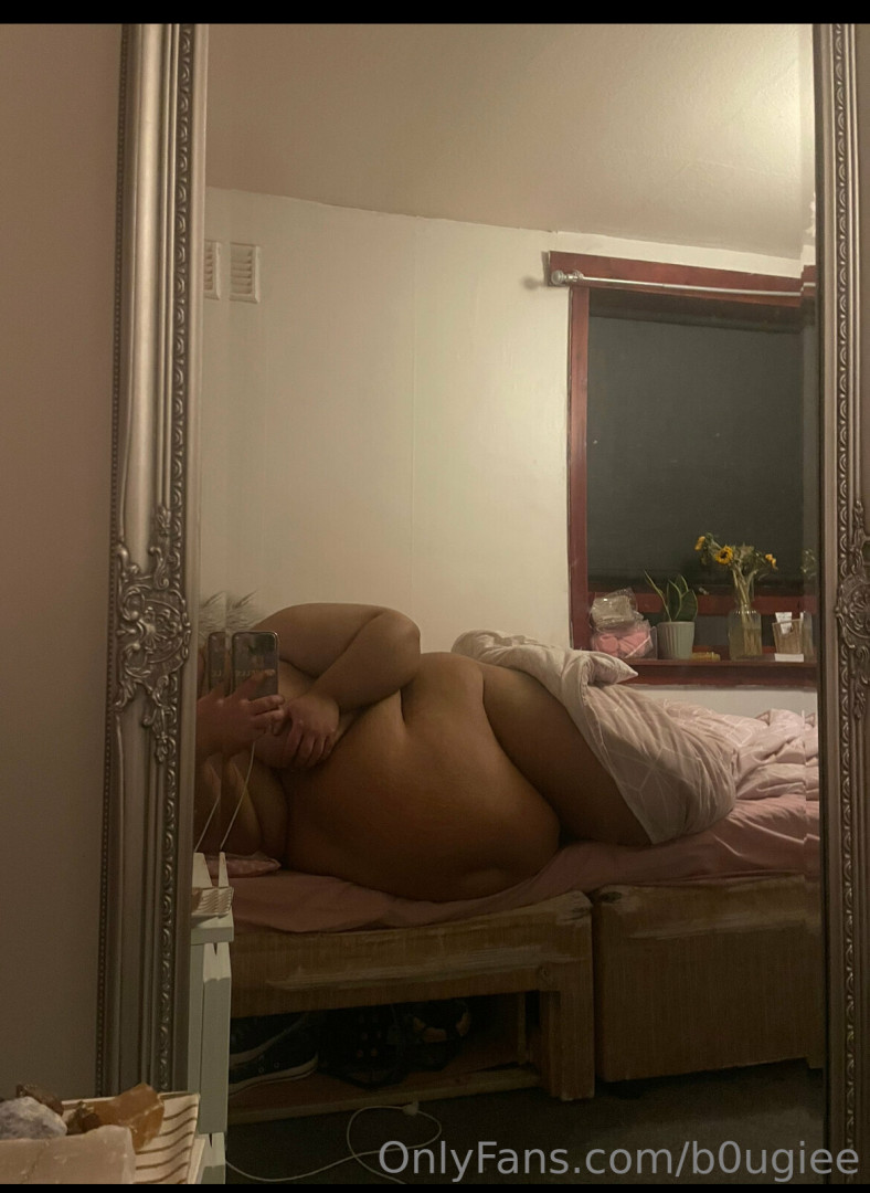 Photo by b0ugiee published on November 29,2023 03:59:58 - BestThots