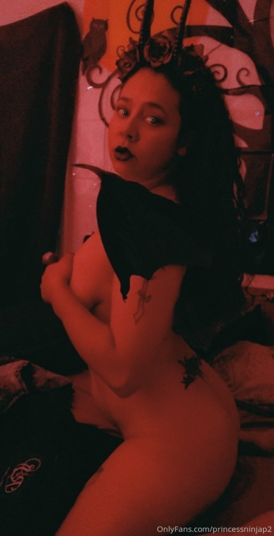 Photo by princessbratcat published on May 19,2023 06:58:23 - BestThots