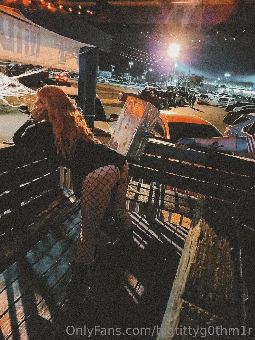 Photo by bigtittyg0thm1r published on December 11,2023 10:56:34 - BestThots