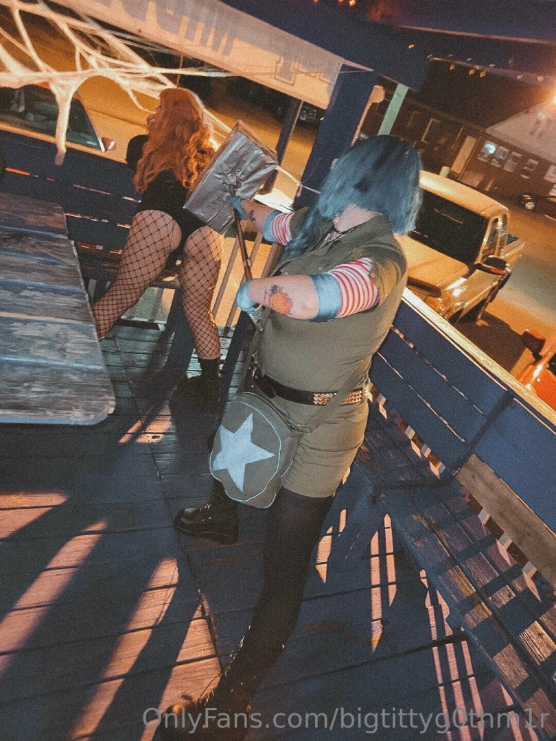 Photo by bigtittyg0thm1r published on December 11,2023 10:56:43 - BestThots