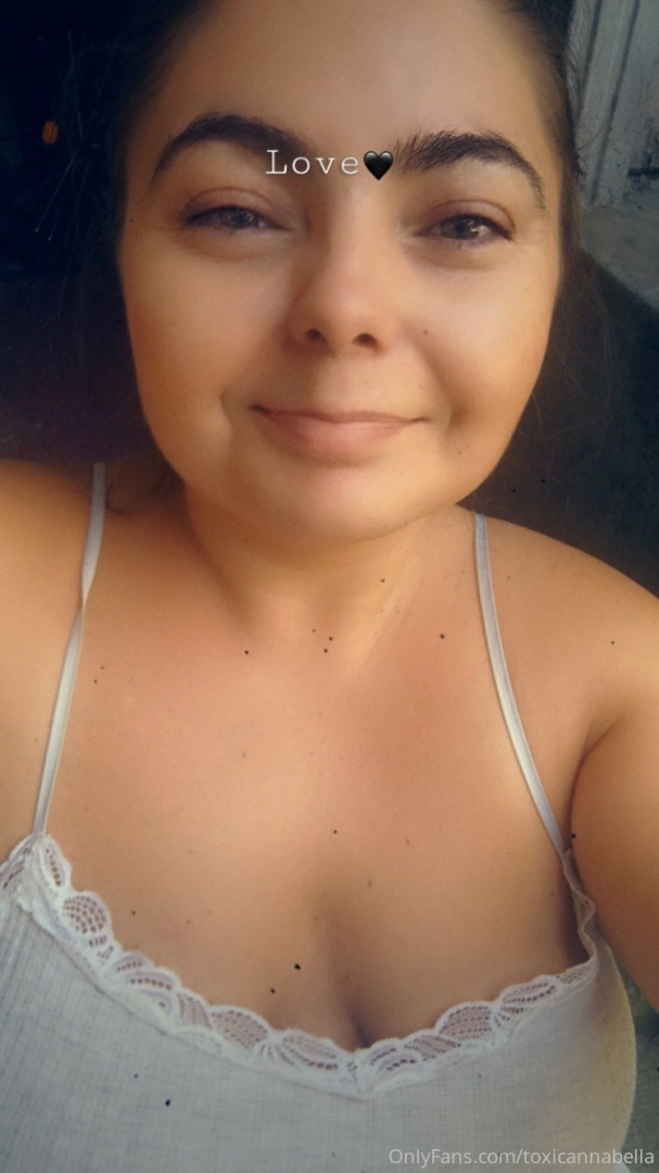 Photo by toxicannabella published on June 4,2023 05:59:25 - BestThots