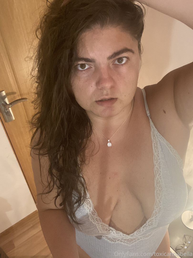 Photo by toxicannabella published on June 4,2023 06:00:26 - BestThots