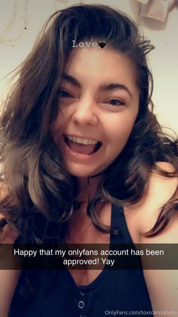Photo by toxicannabella published on June 4,2023 06:05:00 - BestThots