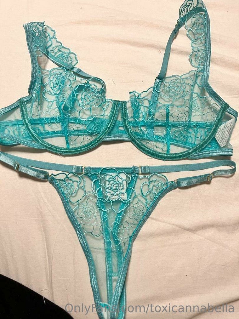 Photo by toxicannabella published on June 4,2023 06:05:07 - BestThots