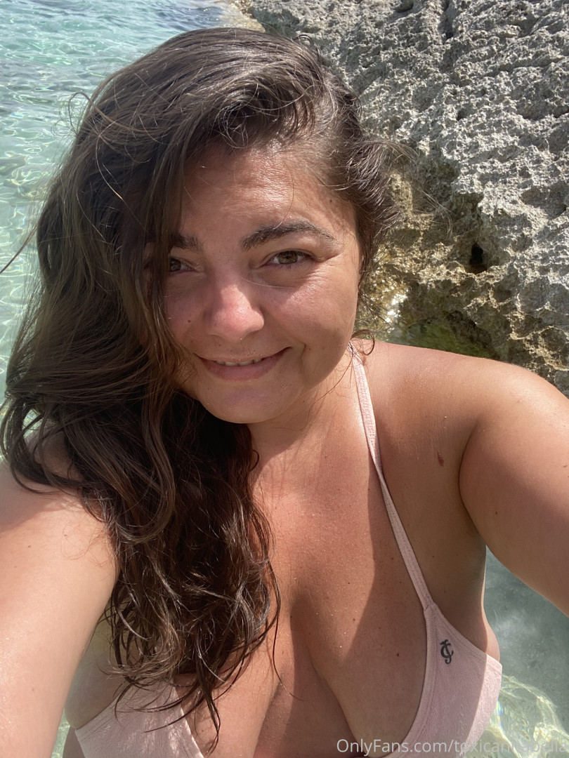 Photo by toxicannabella published on June 4,2023 06:05:31 - BestThots