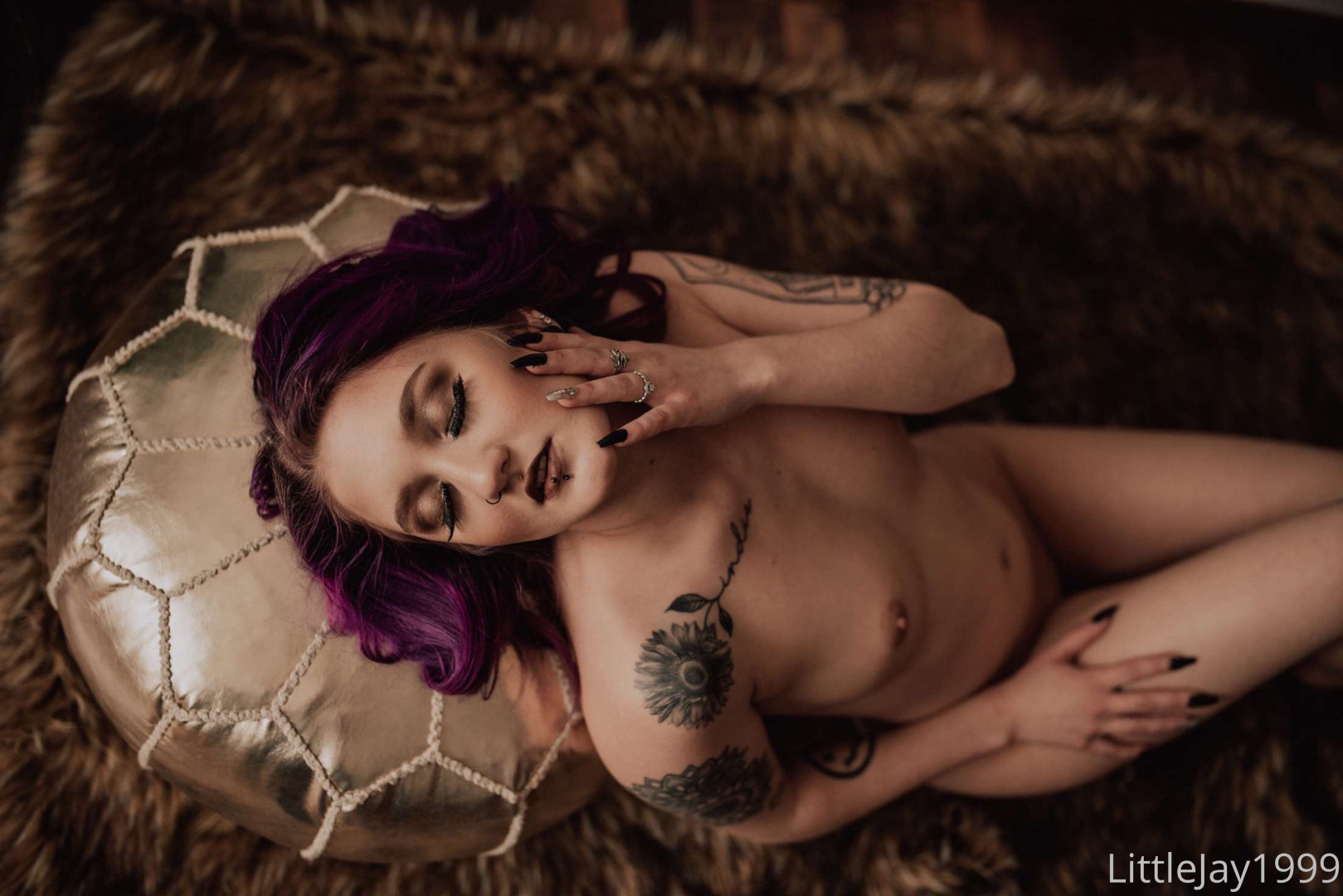 Photo by alyxxxgoth published on October 16,2023 12:10:19 - BestThots
