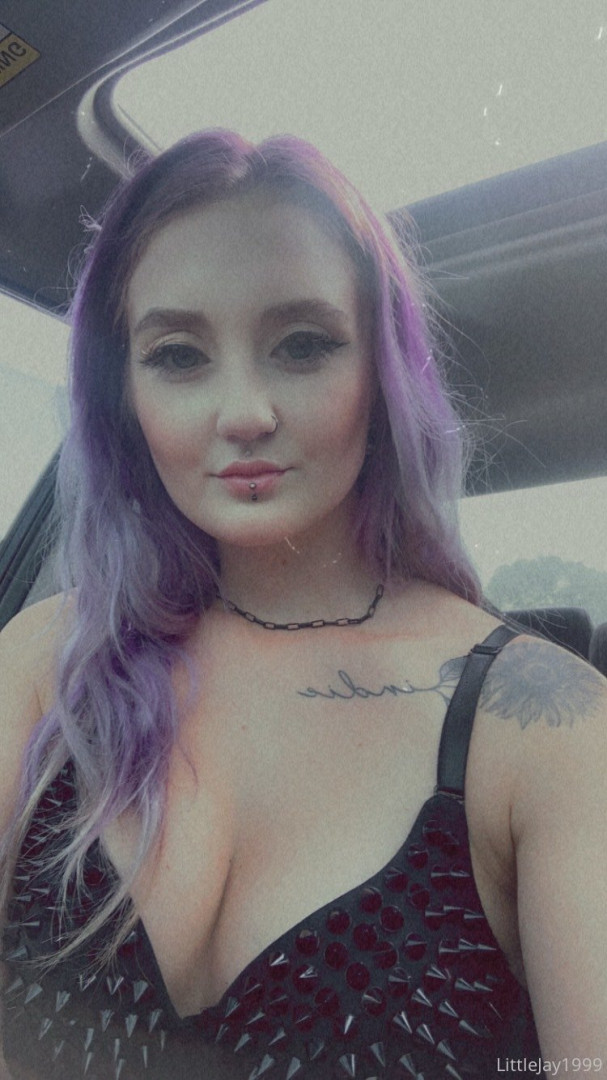 Photo by alyxxxgoth published on October 16,2023 12:15:39 - BestThots
