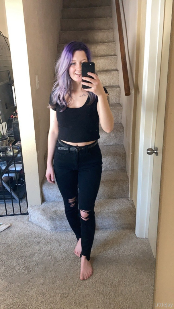 Photo by alyxxxgoth published on October 16,2023 12:47:57 - BestThots