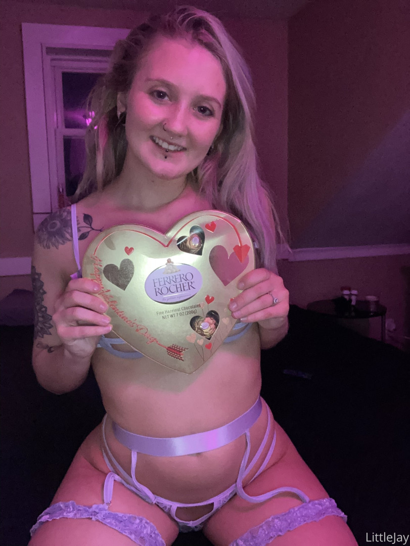 Photo by alyxxxgoth published on October 16,2023 12:52:05 - BestThots