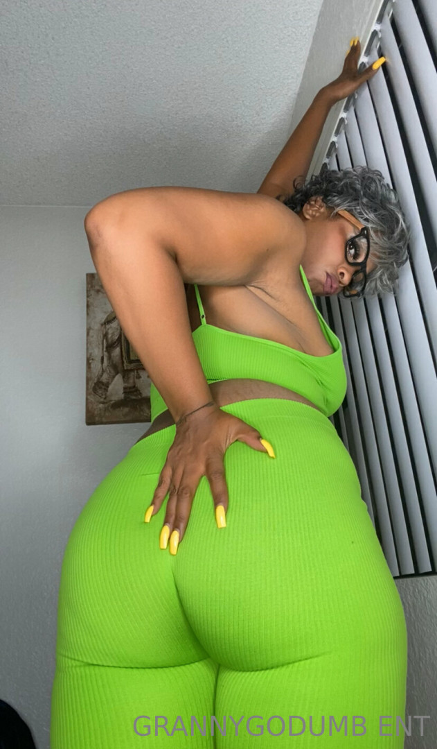 Photo by grannygodumb published on October 15,2023 00:17:37 - BestThots