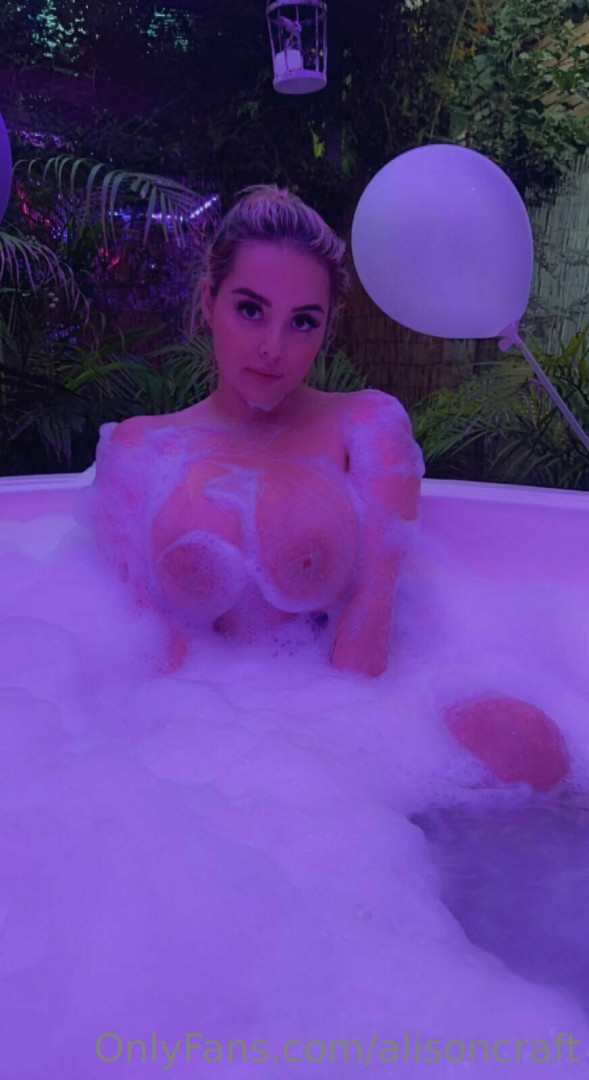 Photo by alisoncraft published on November 20,2023 05:38:30 - BestThots