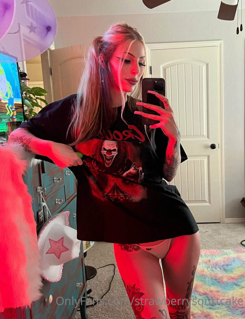 Photo by strawberrysqurtcake published on May 17,2023 14:15:23 - BestThots
