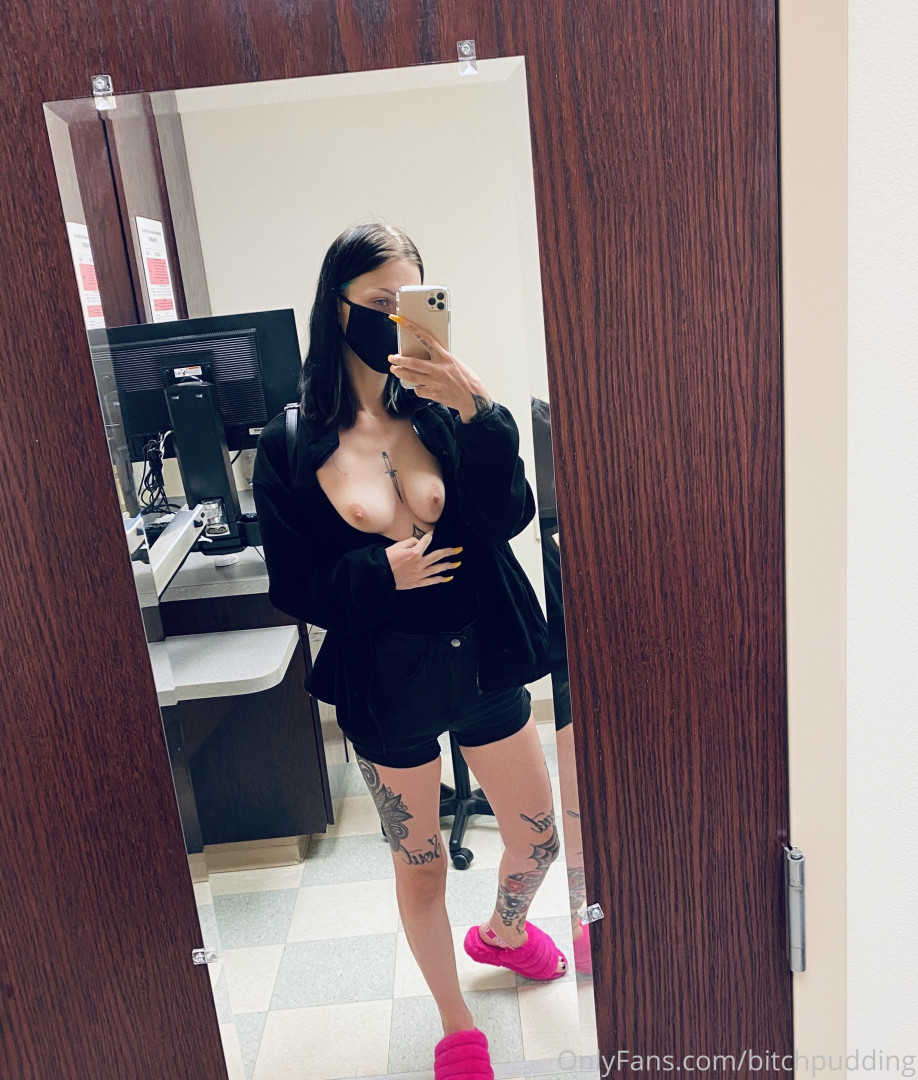 Photo by strawberrysqurtcake published on May 17,2023 14:22:09 - BestThots