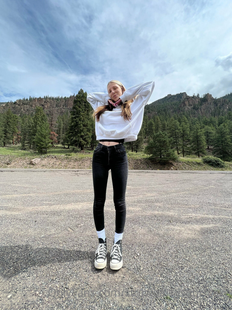 Photo by strawberrysqurtcake published on May 17,2023 14:22:28 - BestThots