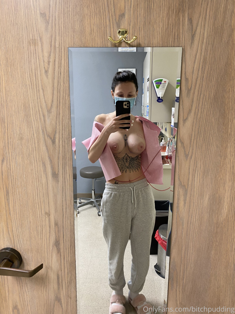 Photo by strawberrysqurtcake published on May 17,2023 14:22:56 - BestThots