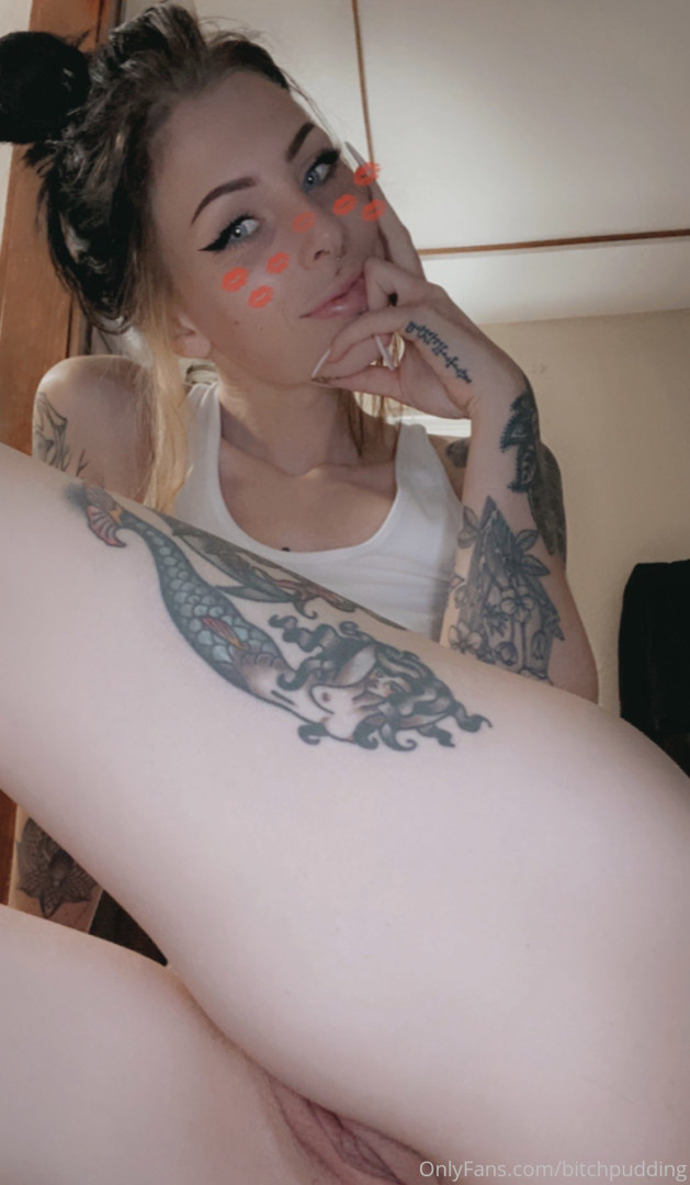 Photo by strawberrysqurtcake published on May 17,2023 14:24:54 - BestThots