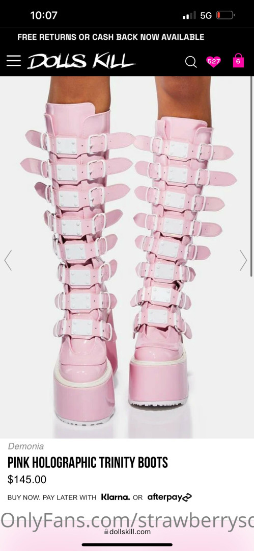 Photo by strawberrysqurtcake published on May 17,2023 14:26:58 - BestThots