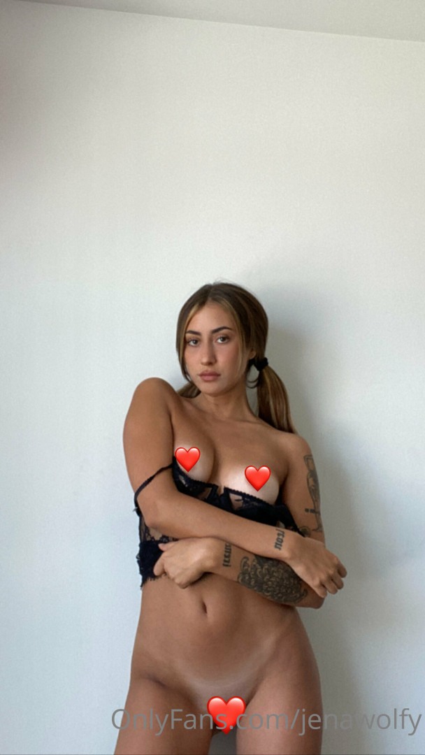 Photo by jenawolfy published on June 8,2023 23:02:01 - BestThots