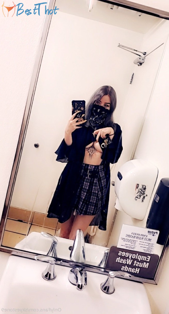 Photo by skyestone9 published on December 27,2024 07:11:53 - BestThots