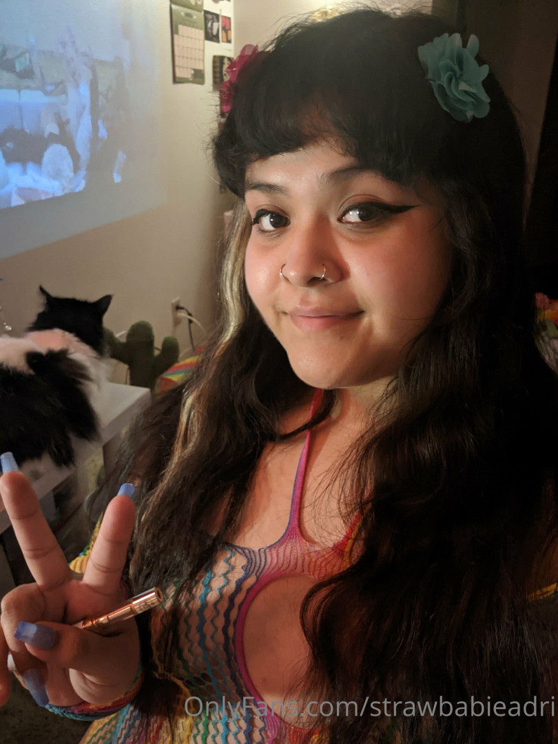 Photo by strawbabieadri published on May 17,2023 14:44:32 - BestThots
